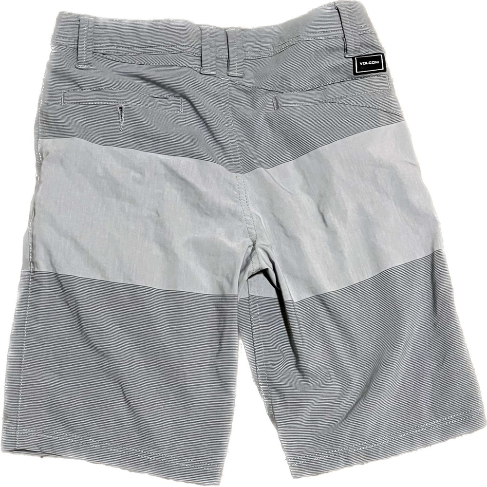 Boys Volcom Shorts like new